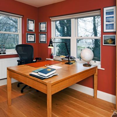 Home office area with large Redgr desk